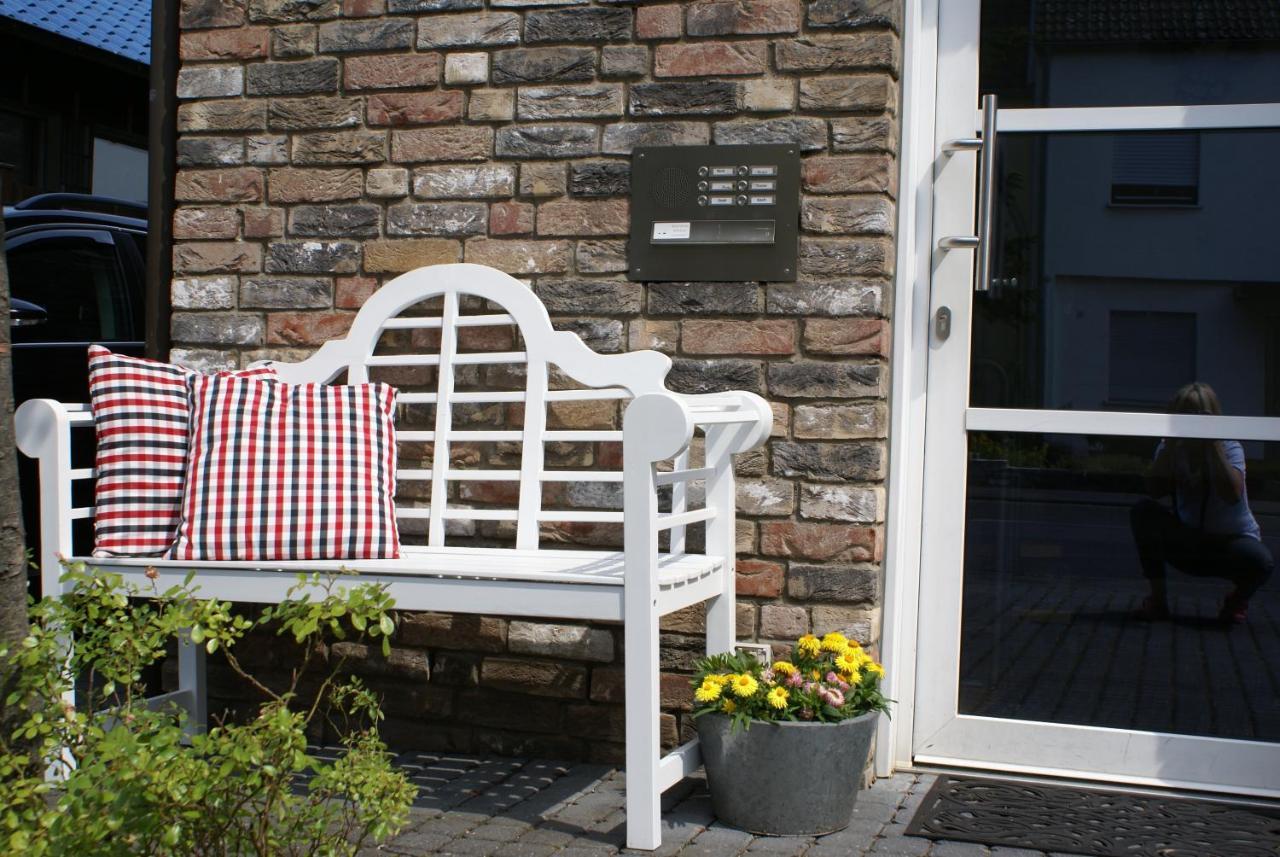 Zimmer Mit Gartenblick Kolonia Zewnętrze zdjęcie